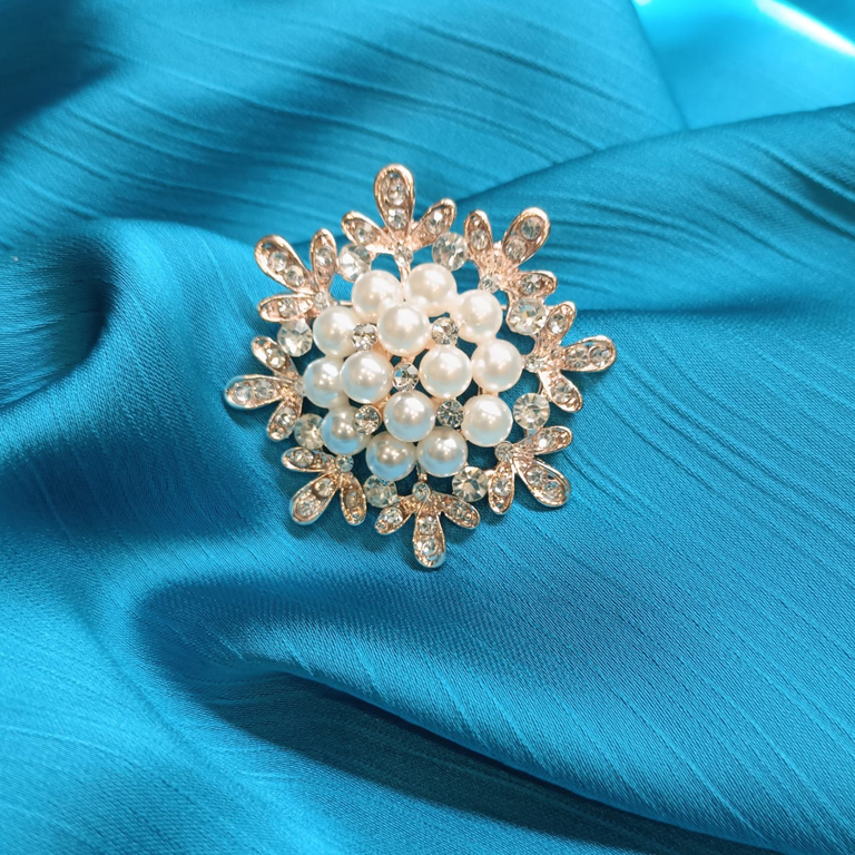 pearl brooch (2)